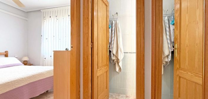 Image No.21-2 Bed House for sale