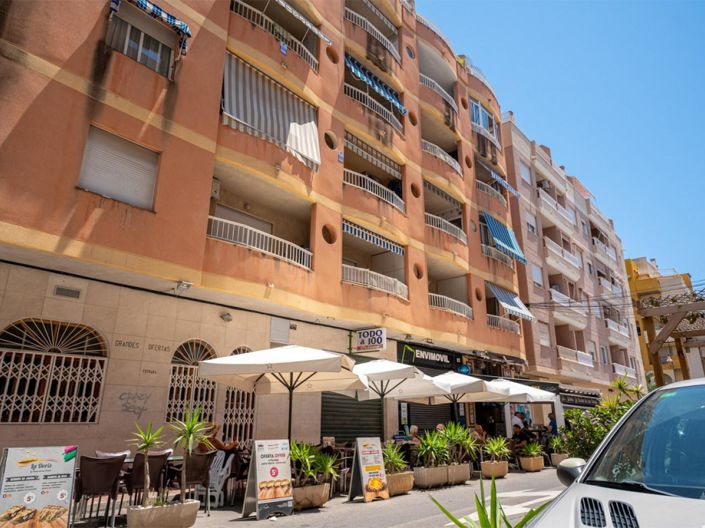 Image No.1-Appartement de 2 chambres à vendre à Torrevieja