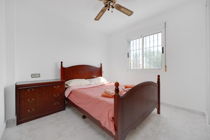 Image No.17-3 Bed Bungalow for sale