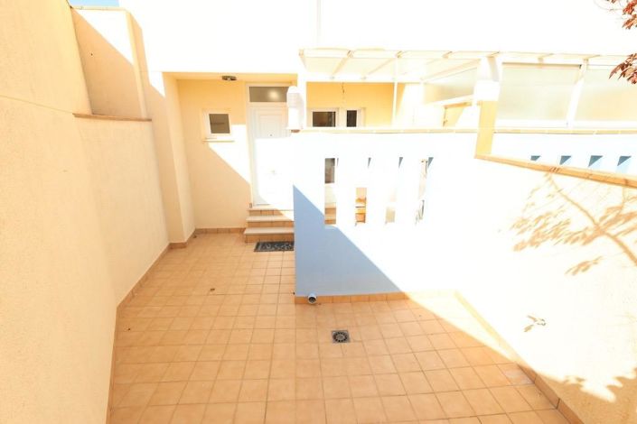 Image No.21-3 Bed House for sale