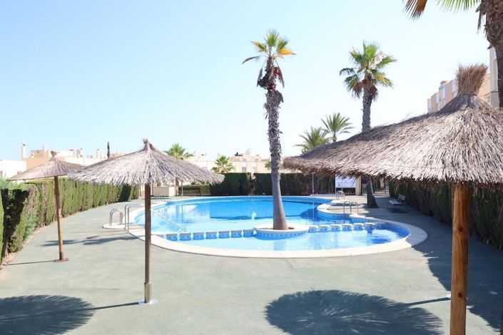 Image No.24-3 Bed House for sale