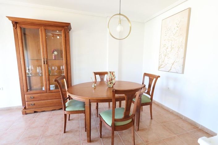 Image No.6-3 Bed House for sale