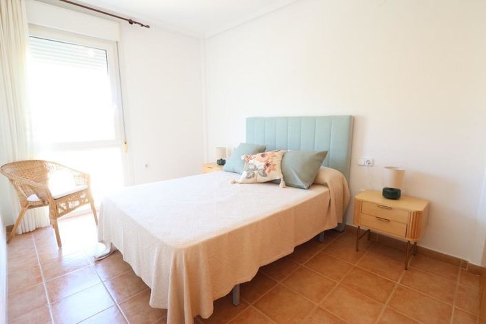 Image No.9-3 Bed House for sale
