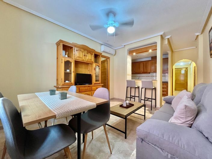 Image No.1-Appartement de 2 chambres à vendre à Torrevieja
