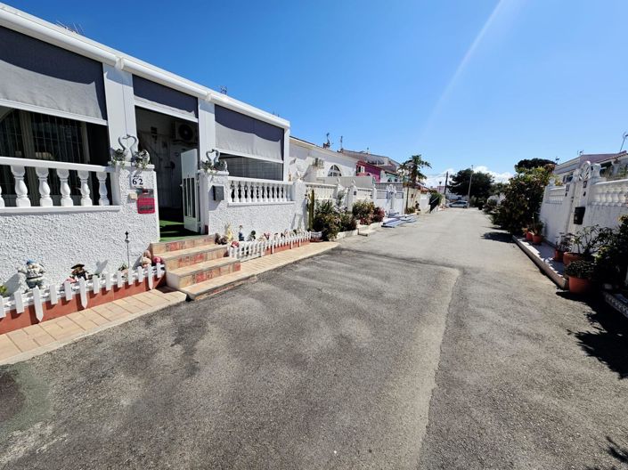 Image No.2-2 Bed Bungalow for sale