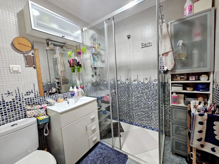 Image No.22-2 Bed Bungalow for sale