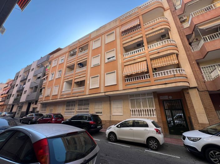 Image No.17-2 Bed Apartment for sale