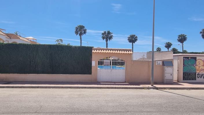 Image No.3-Bungalow de 2 chambres à vendre à Torrevieja