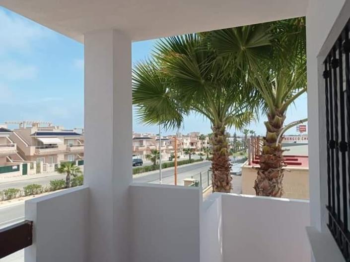 Image No.3-Bungalow de 2 chambres à vendre à Torrevieja