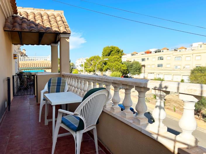 Image No.3-Bungalow de 2 chambres à vendre à Orihuela Costa