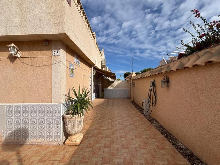 Image No.18-2 Bed Bungalow for sale