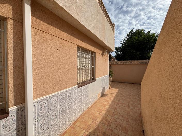 Image No.19-2 Bed Bungalow for sale