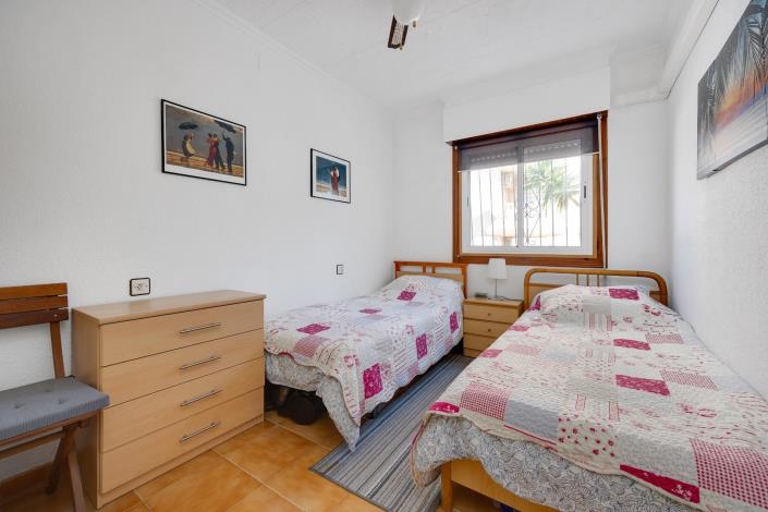 Image No.12-2 Bed Bungalow for sale