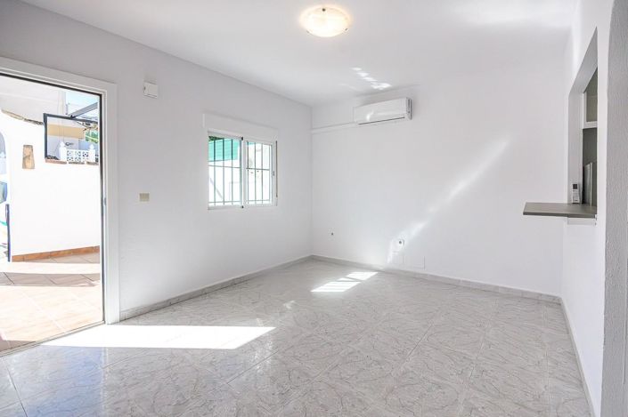 Image No.5-3 Bed Villa for sale