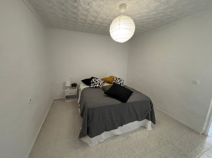 Image No.18-1 Bed Bungalow for sale