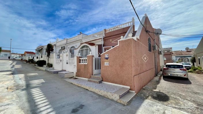 Image No.21-2 Bed Property for sale