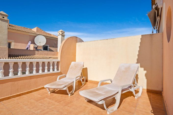 Image No.22-3 Bed Flat for sale