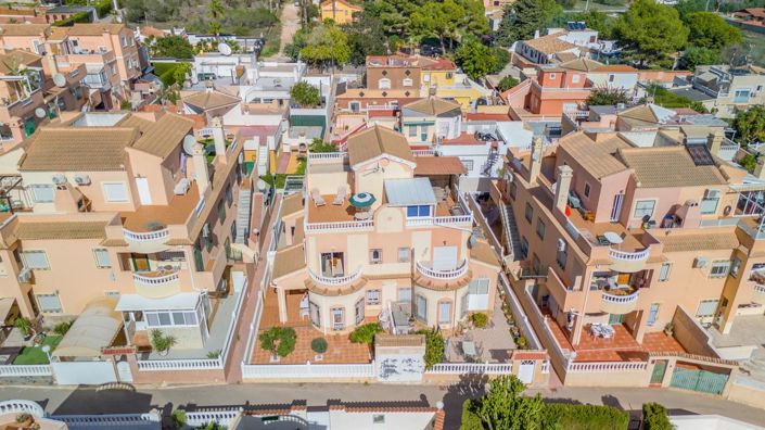 Image No.25-3 Bed Flat for sale