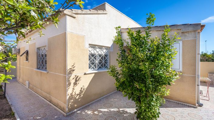 Image No.18-2 Bed Villa for sale