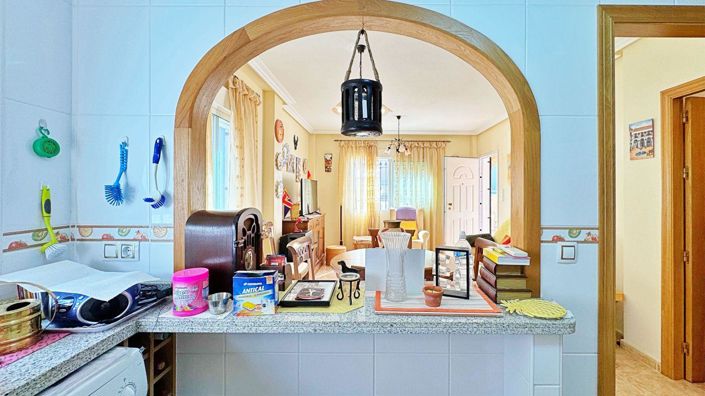 Image No.18-3 Bed House for sale