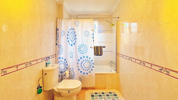 Image No.31-3 Bed House for sale