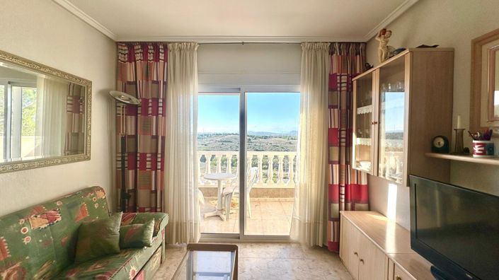 Image No.40-2 Bed Apartment for sale