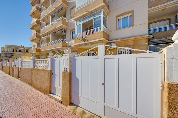 Image No.6-Propriété de 2 chambres à vendre à Torrevieja