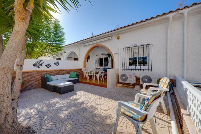 Image No.4-2 Bed Barn for sale