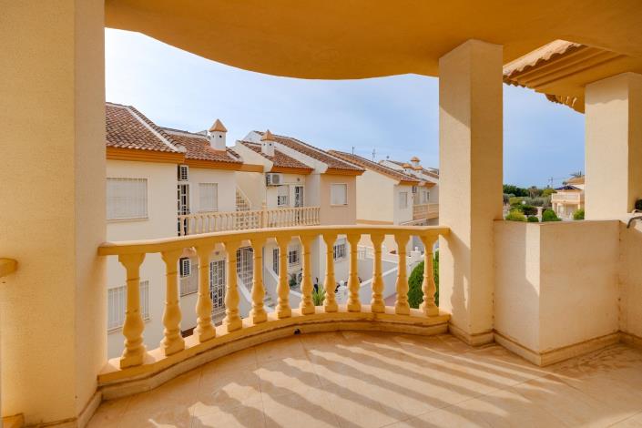 Image No.6-2 Bed Bungalow for sale