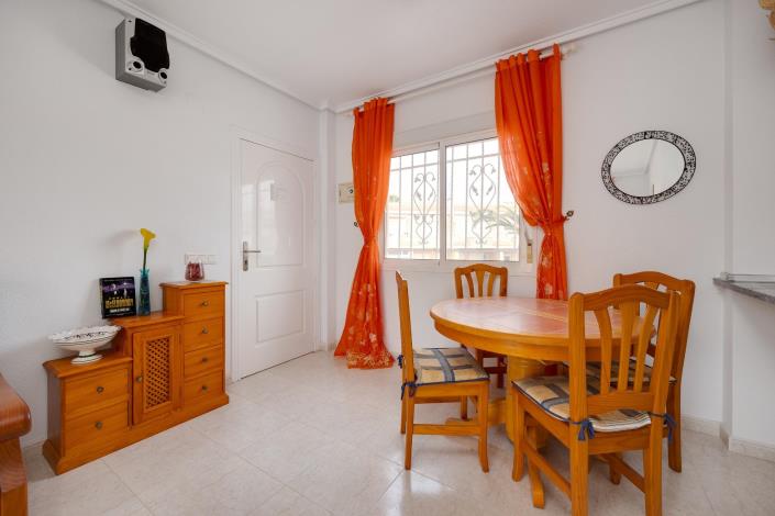 Image No.18-2 Bed Bungalow for sale