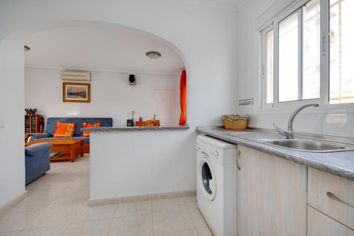 Image No.27-2 Bed Bungalow for sale