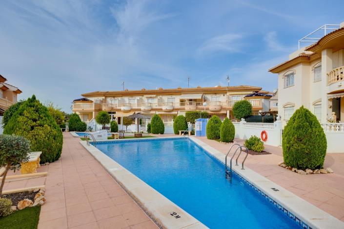 Image No.33-2 Bed Bungalow for sale