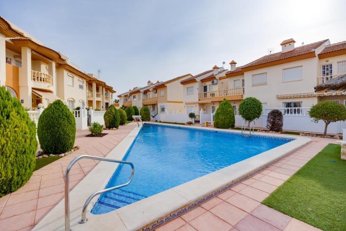 Image No.36-2 Bed Bungalow for sale