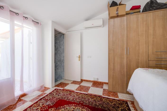 Image No.21-2 Bed Bungalow for sale