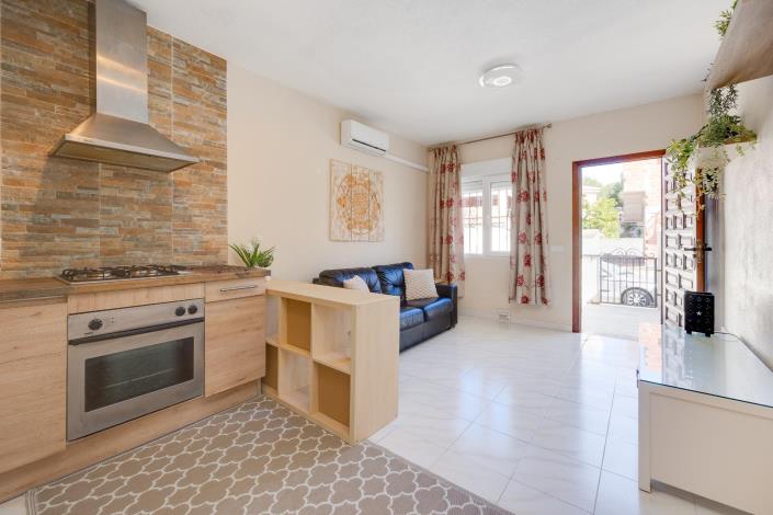 Image No.18-2 Bed Bungalow for sale