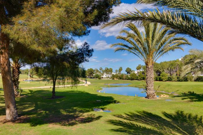 Image No.17-2 Bed Bungalow for sale