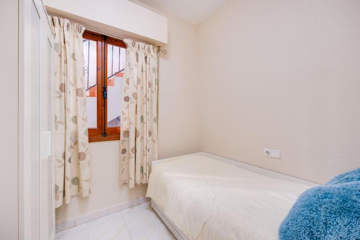 Image No.24-2 Bed Bungalow for sale