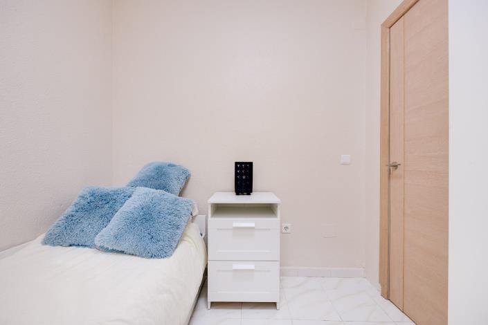 Image No.25-2 Bed Bungalow for sale