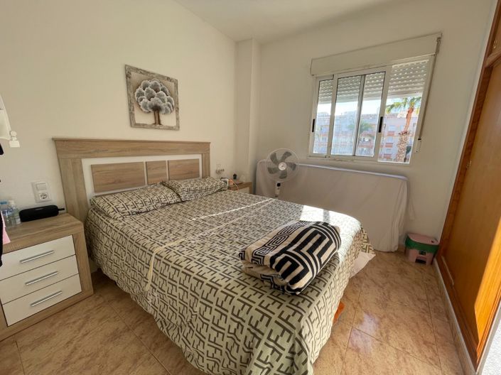 Image No.2-Appartement de 2 chambres à vendre à Torrevieja