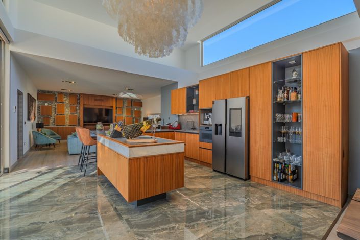 Image No.2-4 Bed Villa for sale