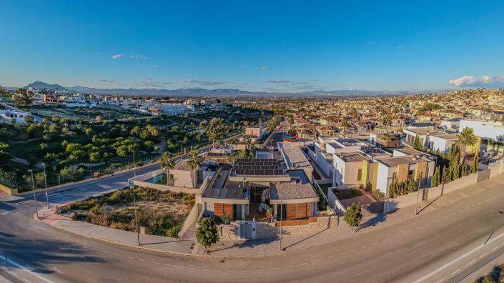 Image No.20-4 Bed Villa for sale