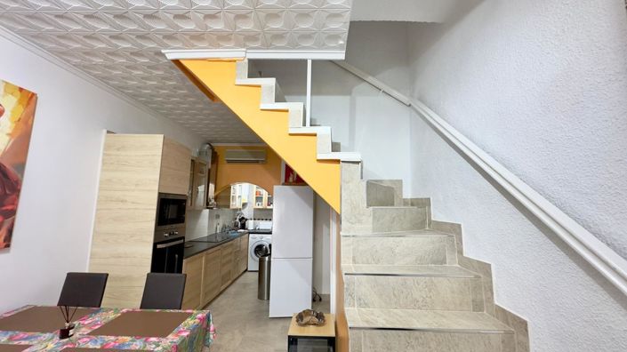 Image No.17-2 Bed House for sale