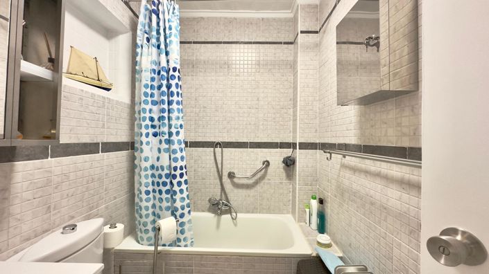 Image No.9-2 Bed House for sale