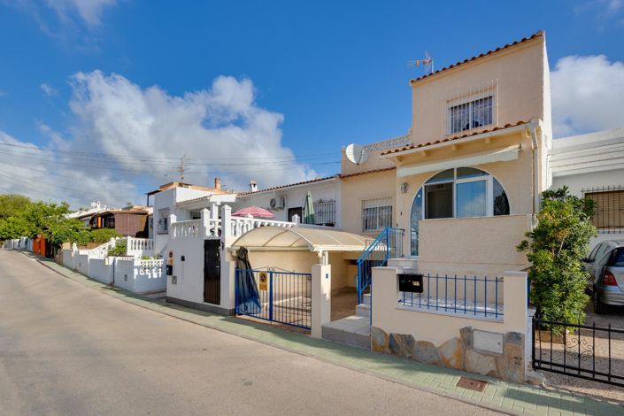 Image No.2-2 Bed Property for sale