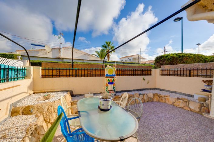 Image No.6-2 Bed Property for sale