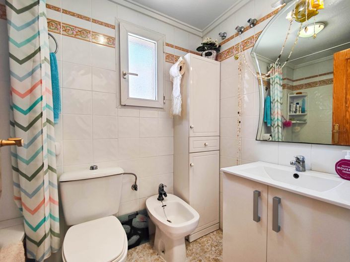 Image No.20-3 Bed Bungalow for sale