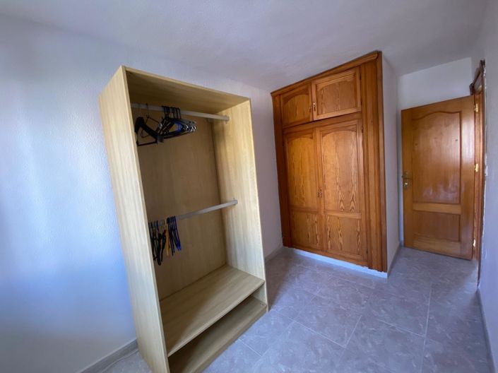 Image No.11-3 Bed House for sale