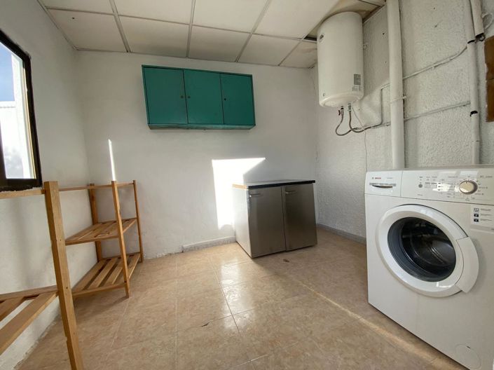 Image No.17-3 Bed House for sale