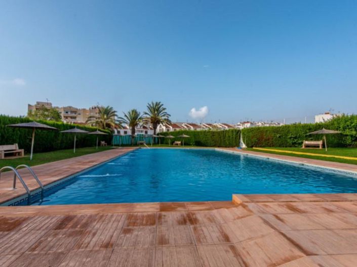 Image No.30-2 Bed House for sale