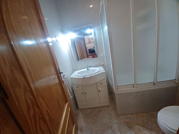 Image No.23-4 Bed House for sale